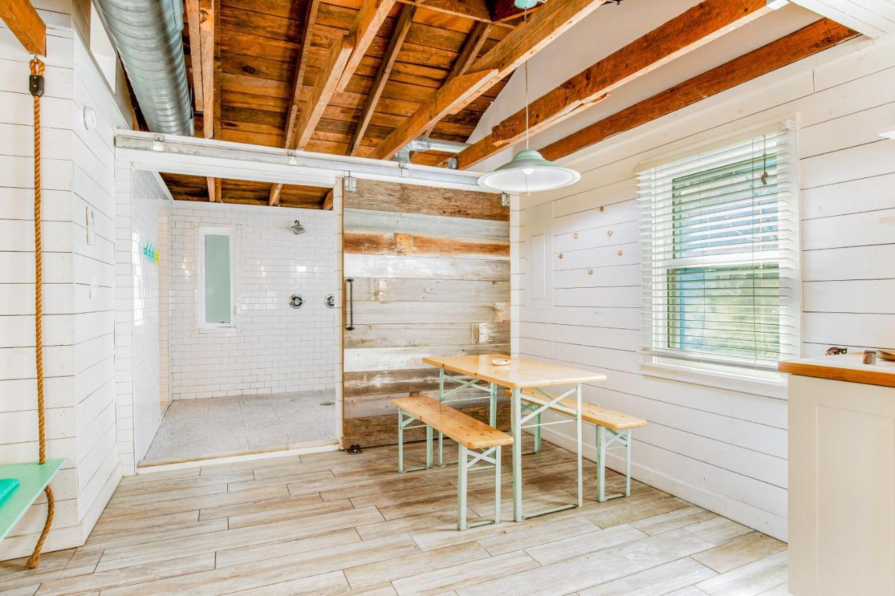 This Place Cottage B Folly Beach Bagian luar foto